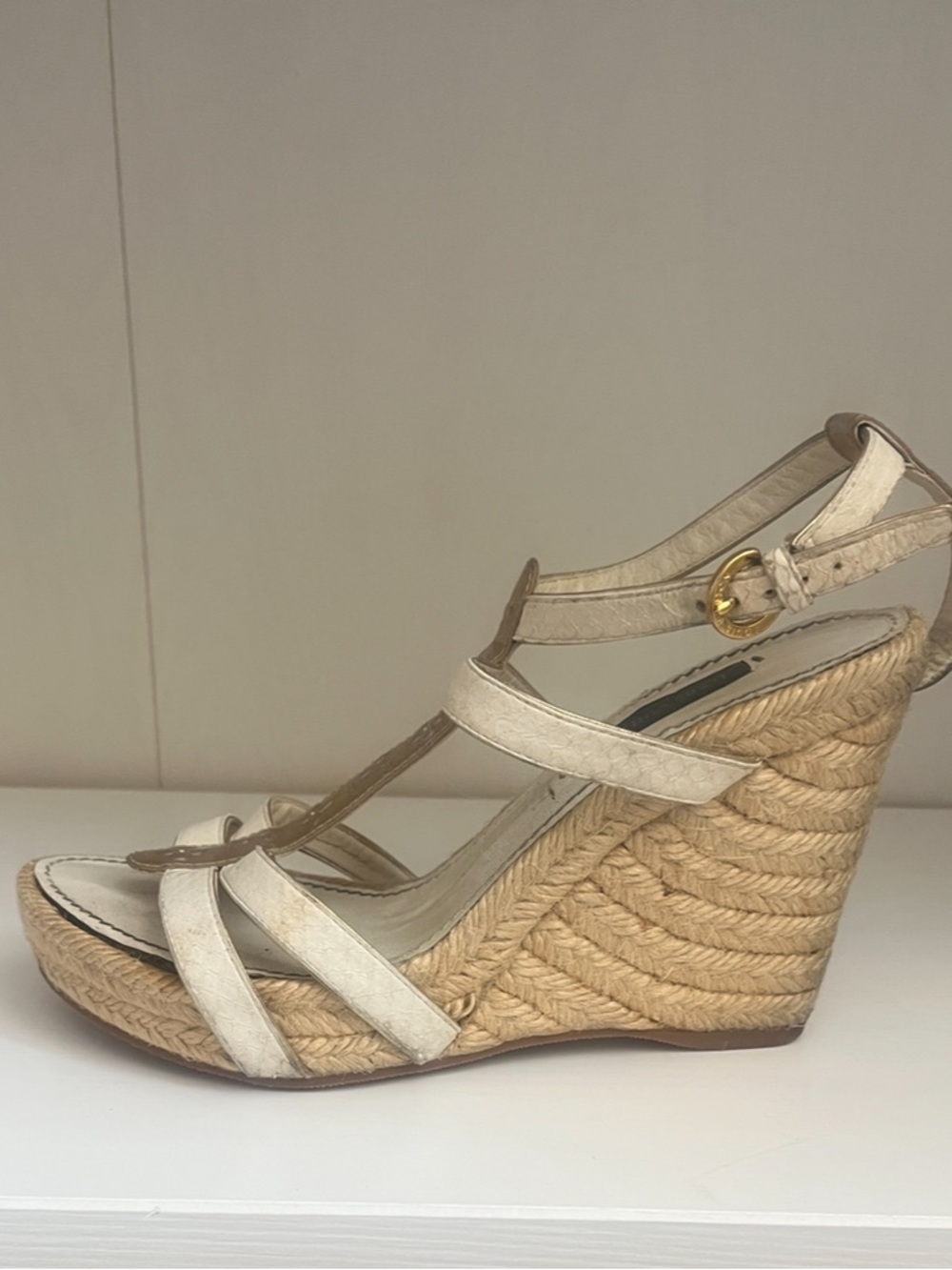 Louis Vuitton White and Gold Espadrille Wedge Sandals 6 - Picture 9 of 15